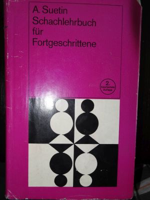 44# Schachlehrbuch fur Fortgeschrittene (A.Suetin) dostępne 4 sztuki