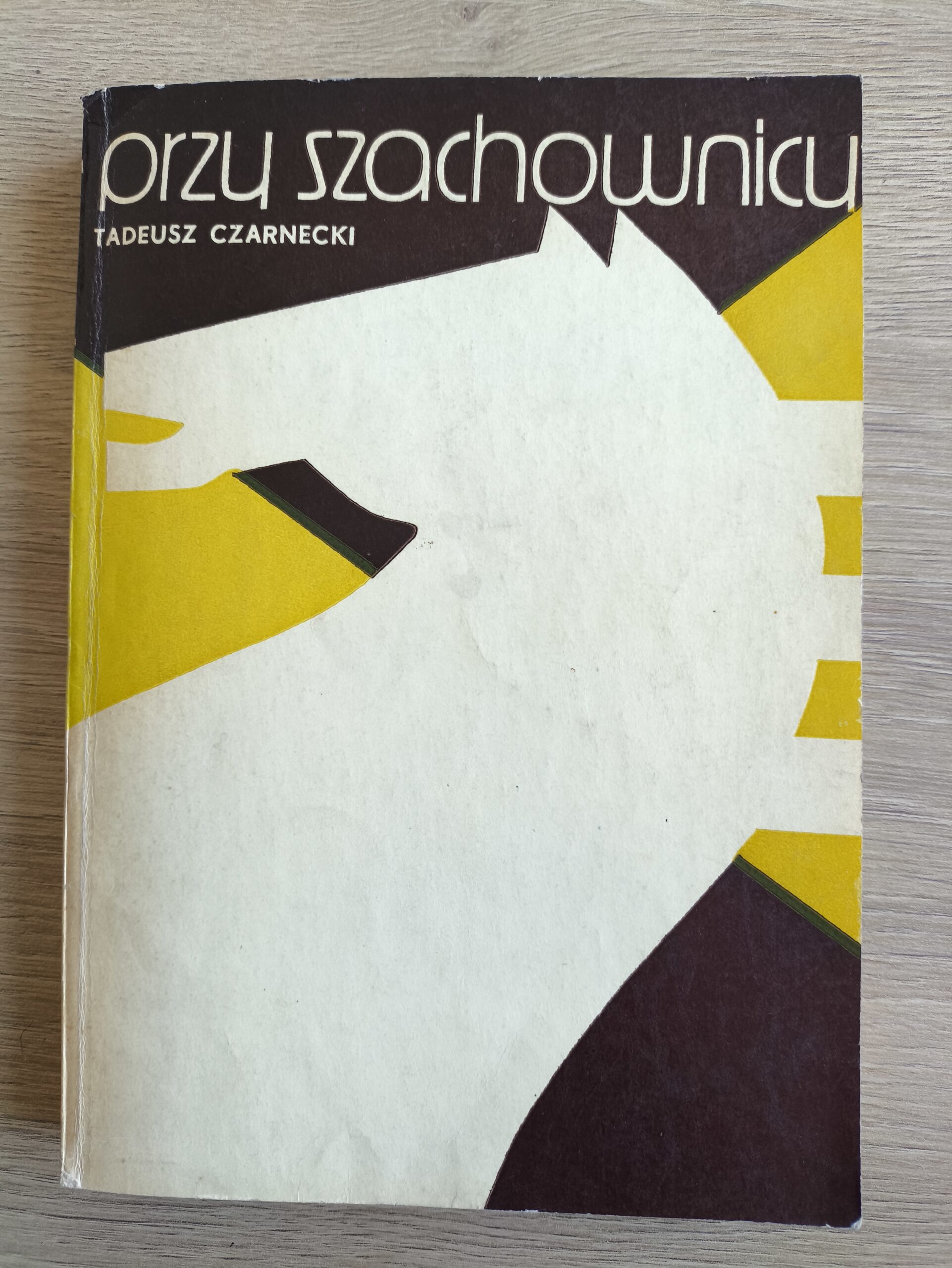 1348# Przy szachownicy (T.Czarnecki) (dostępne 2 sztuki)